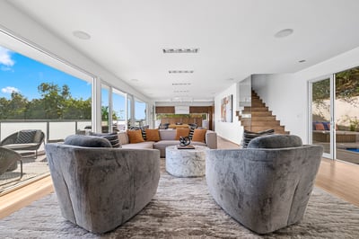 Luxury Villa Photo #9