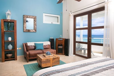 Luxury Villa Photo #25