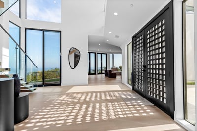 Luxury Villa Photo #21