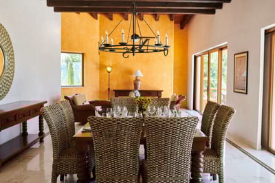 Luxury Villa Photo #10