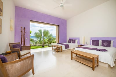 Luxury Villa Photo #29