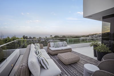 Luxury Villa Photo #17