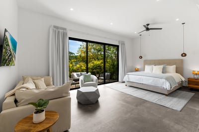 Main House – Primary 1: King Bed, AC & Private Terrace