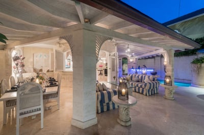 Luxury Villa Photo #3