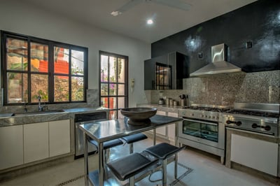 Luxury Villa Photo #11