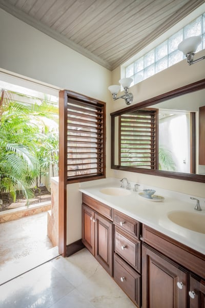 Luxury Villa Photo #15