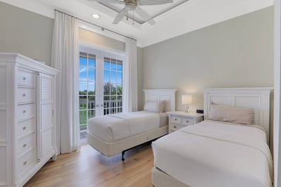Luxury Villa Photo #29