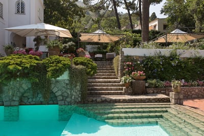 Luxury Villa Photo #4