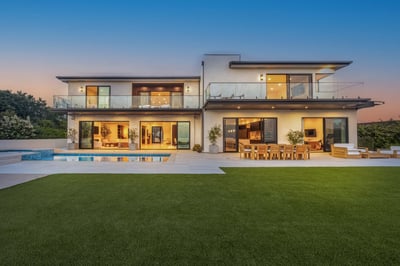 Luxury Villa Photo #12