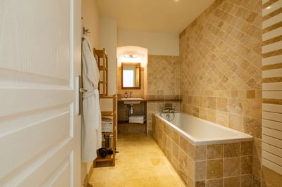 Luxury Villa Photo #25