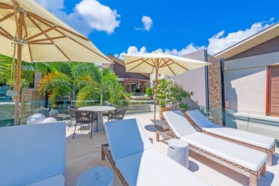 Luxury Villa Photo #13