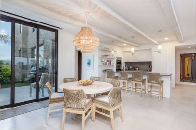 Luxury Villa Photo #12
