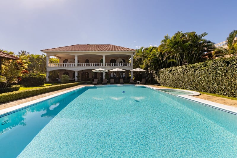 Colonial Beach Villa