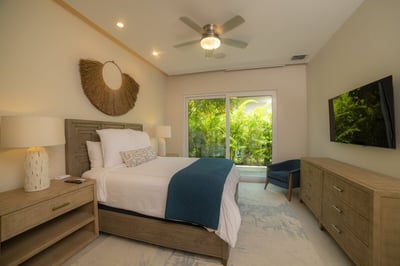 Luxury Villa Photo #41