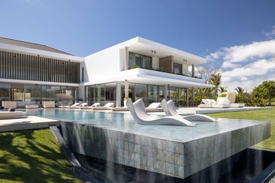 Luxury Villa Photo #9