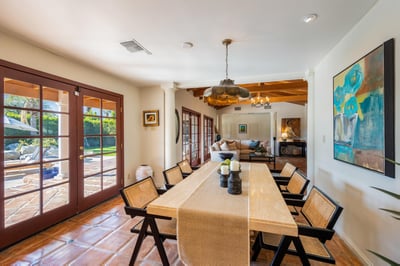 Luxury Villa Photo #32