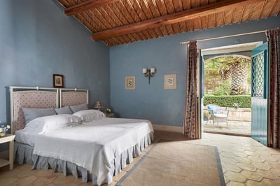 Luxury Villa Photo #20