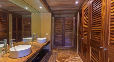 Luxury Villa Photo #20