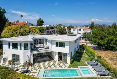 Luxury Villa Photo #4