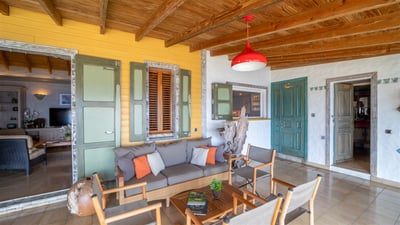 Luxury Villa Photo #16
