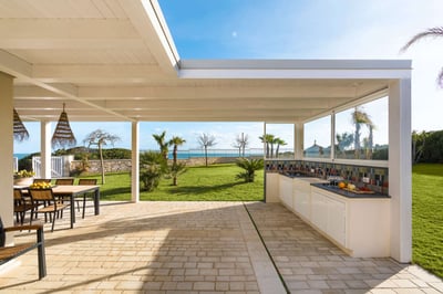 Luxury Villa Photo #17