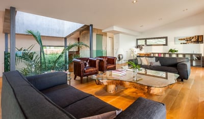 Luxury Villa Photo #5