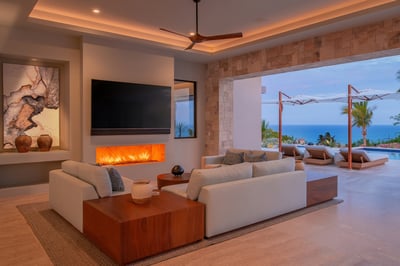Luxury Villa Photo #13