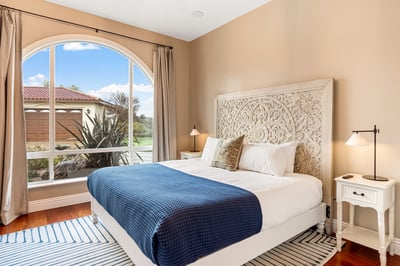 Luxury Villa Photo #42