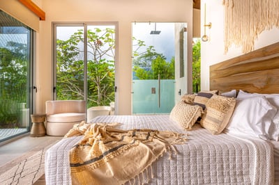 Luxury Villa Photo #38