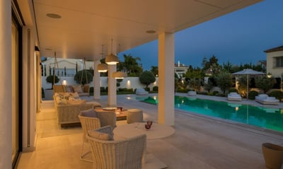 Luxury Villa Photo #11