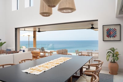 Luxury Villa Photo #18