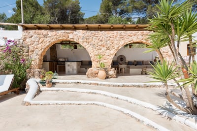 Luxury Villa Photo #18