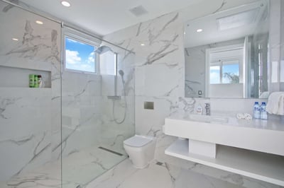 Luxury Villa Photo #52