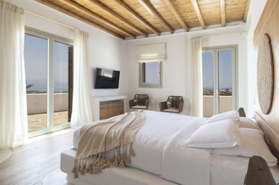 Luxury Villa Photo #41