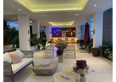 Luxury Villa Photo #22