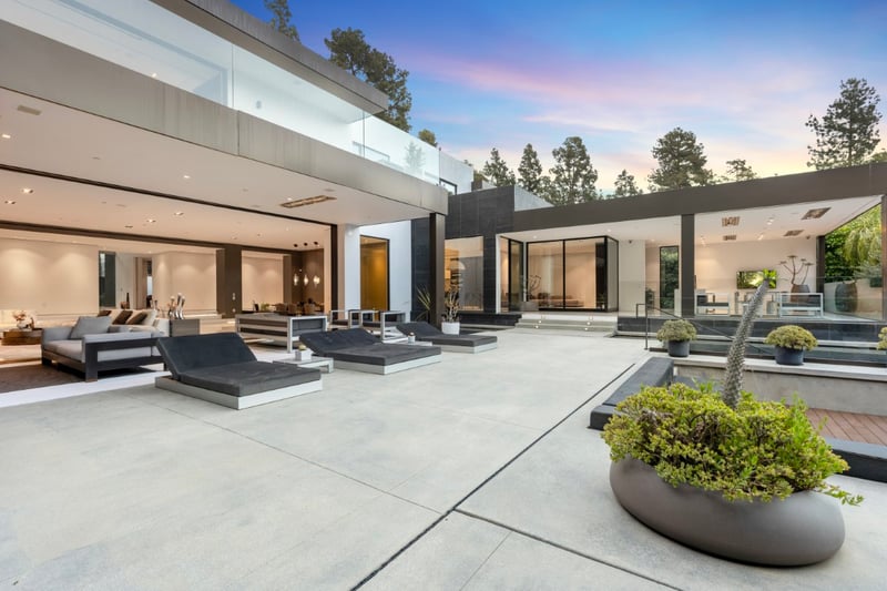 Lago Vista Modern