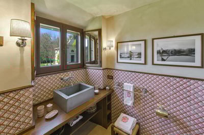 Luxury Villa Photo #32