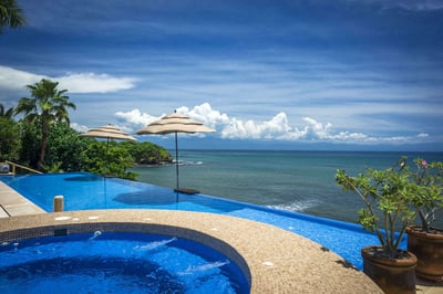 Luxury Villa Photo #2
