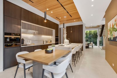 Luxury Villa Photo #16