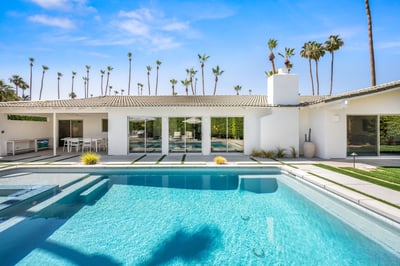 Luxury Villa Photo #13