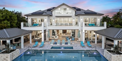 Luxury Villa Photo #3