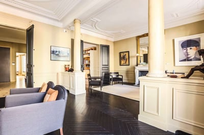 Luxury Villa Photo #9
