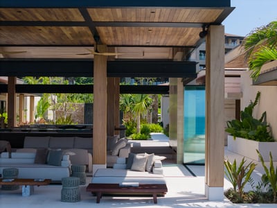 Luxury Villa Photo #23