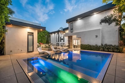 Luxury Villa Photo #15