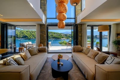 Luxury Villa Photo #49