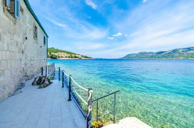 Luxury Villa Photo #19