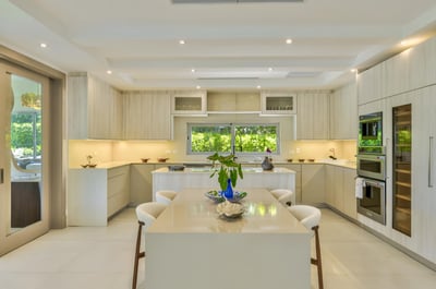Villa Mariposa - Golfview Luxury Estate