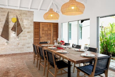 Luxury Villa Photo #17
