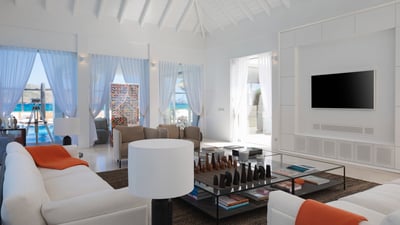 Luxury Villa Photo #30