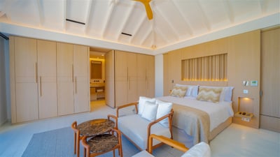 Luxury Villa Photo #47